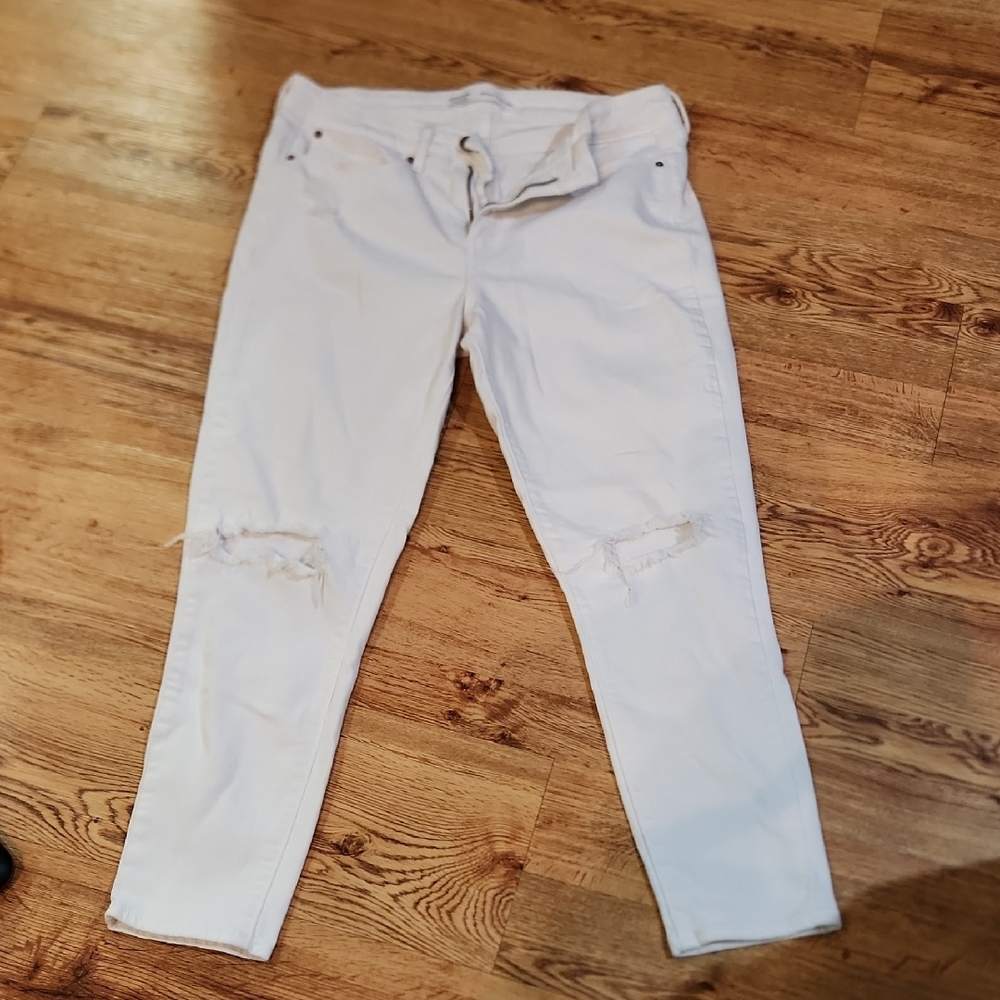 Women's White Jeans Crop